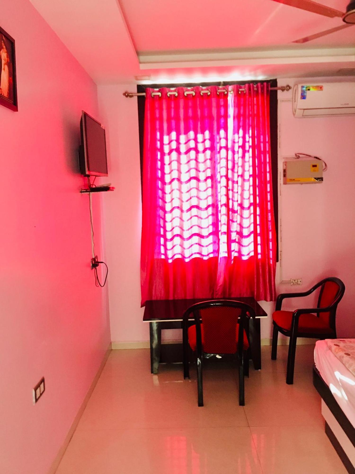 Chanda Palace Guest House Hazaribag Eksteriør billede